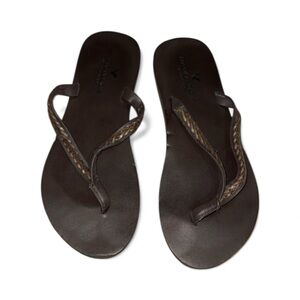 American Eagle dark brown flip flops. Size 6